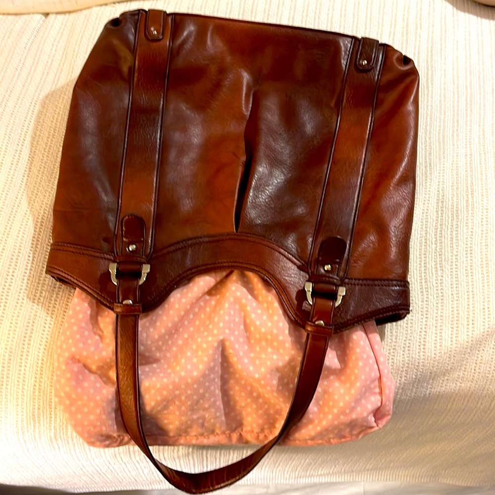 Brown hand bag leather
